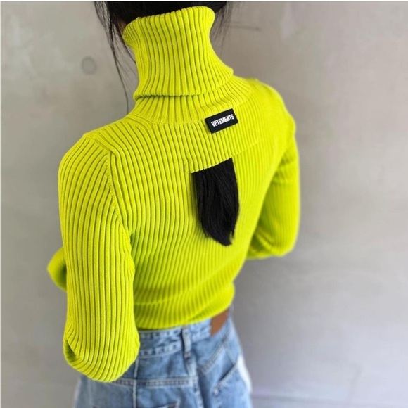 VETEMENTS Neon Green Fitted Ribbed Turtleneck Sweater - Picture 11 of 13